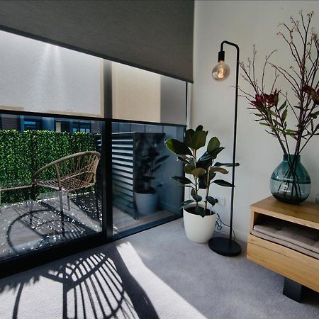 Funk In The City - Luxury Laneway Apartment With Single Garage Christchurch Exterior photo